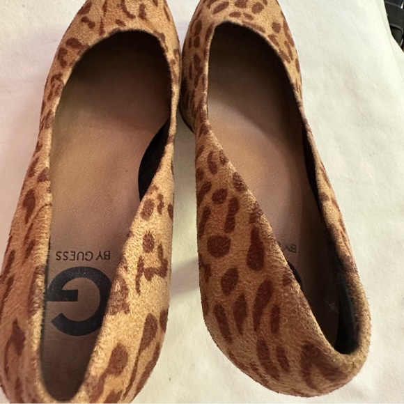 G by Guess Leopard Print Suede Platform 4-“Heels - Picture 8 of 9